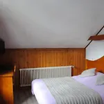 Des Lacs Hotel
