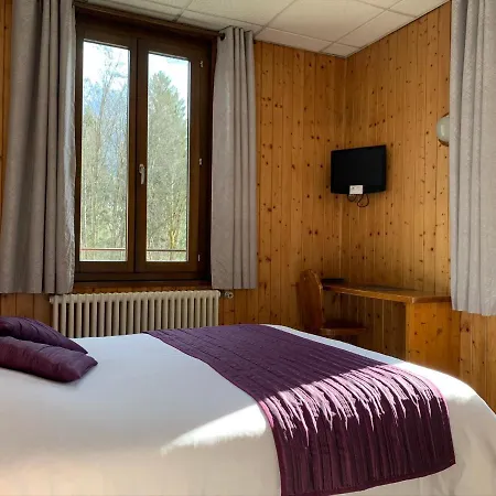 Des Lacs Hotel
