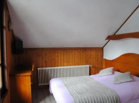 Des Lacs Hotel
